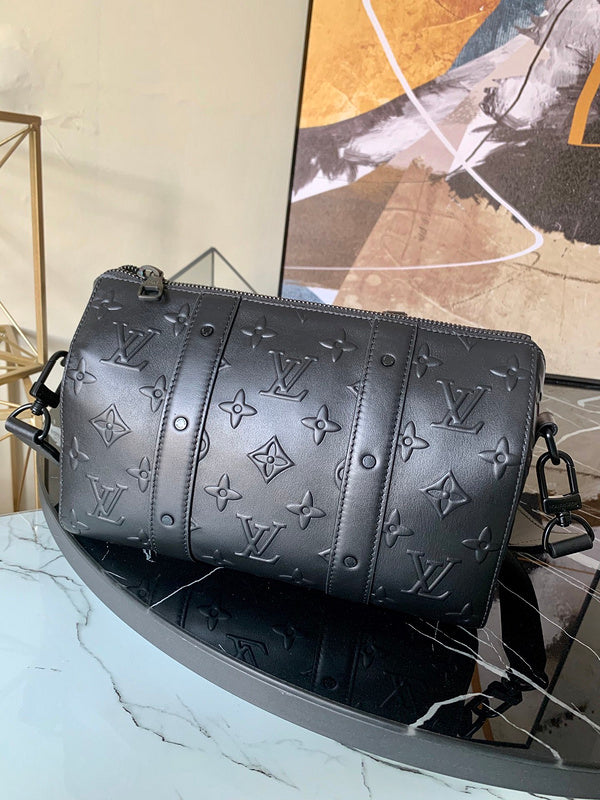 LOV - Luxurious Totes - 1208