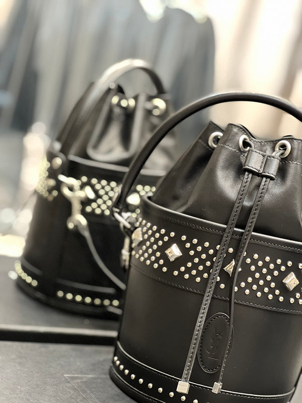 Luxurious Totes - Latest - 8017
