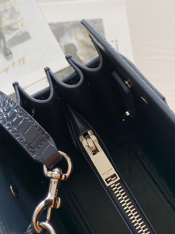 Luxurious Totes - Latest - 8865