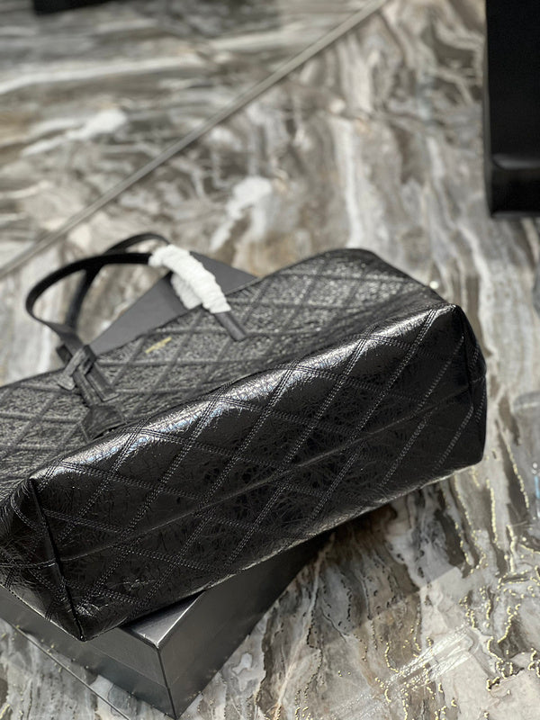 Luxurious Totes - Latest - 8238