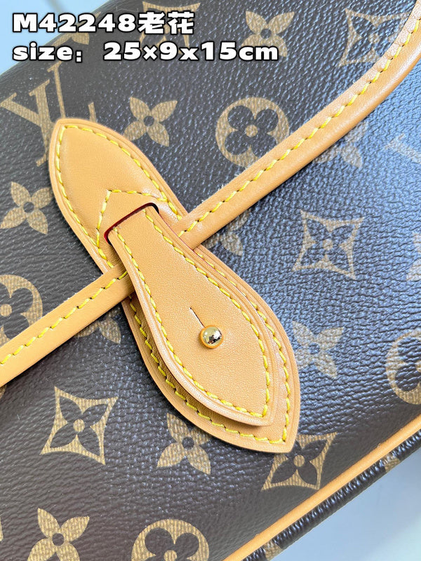 LOV - Luxurious Totes - 765