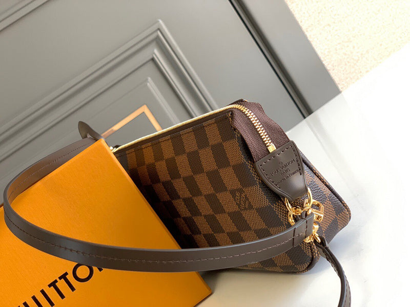 LOV - Luxurious Totes - 1918