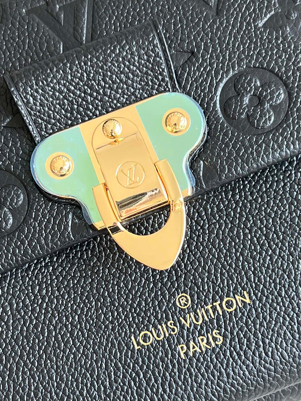 LOV - Luxurious Totes - 1642