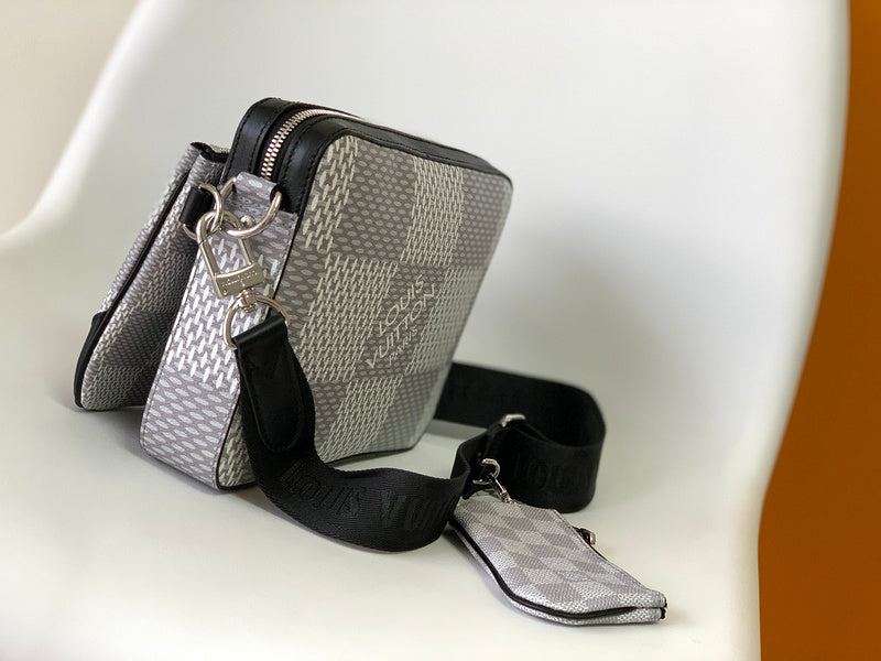 LOV - Luxurious Totes - 1436