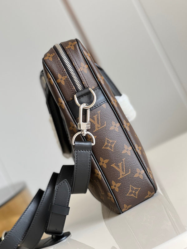 LOV - Luxurious Totes - 2023