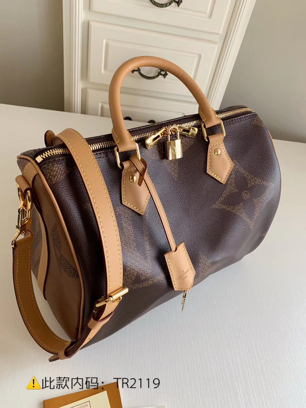 Luxurious Totes - Latest - 9705