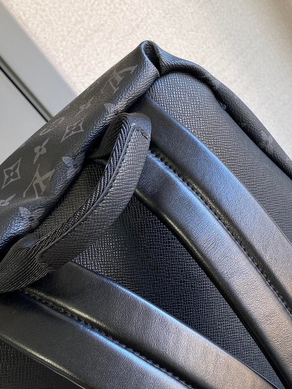 LOV - Luxurious Totes - 1858