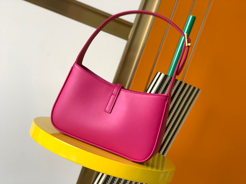 Luxurious Totes - Latest - 8574