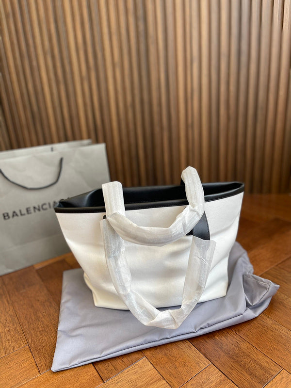 Luxurious Totes - BGA2 Bags - 136