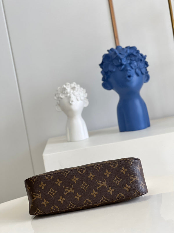 LOV - Luxurious Totes - 1481