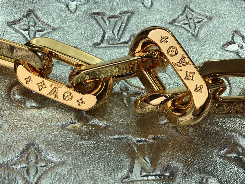 LOV - Luxurious Totes - 1810