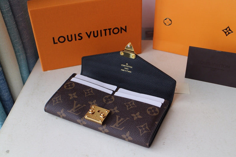 Luxurious Totes - Latest - 2643