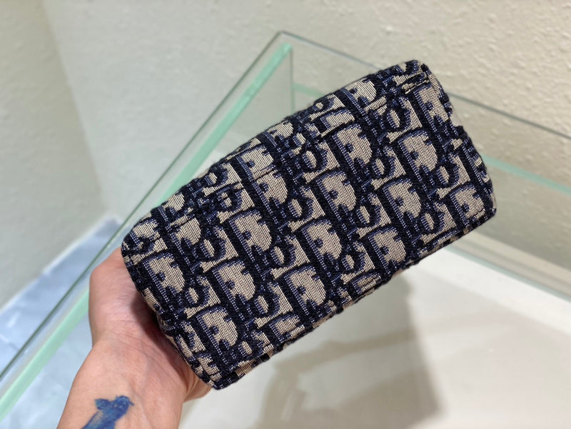 Luxurious Totes - Latest - 6411