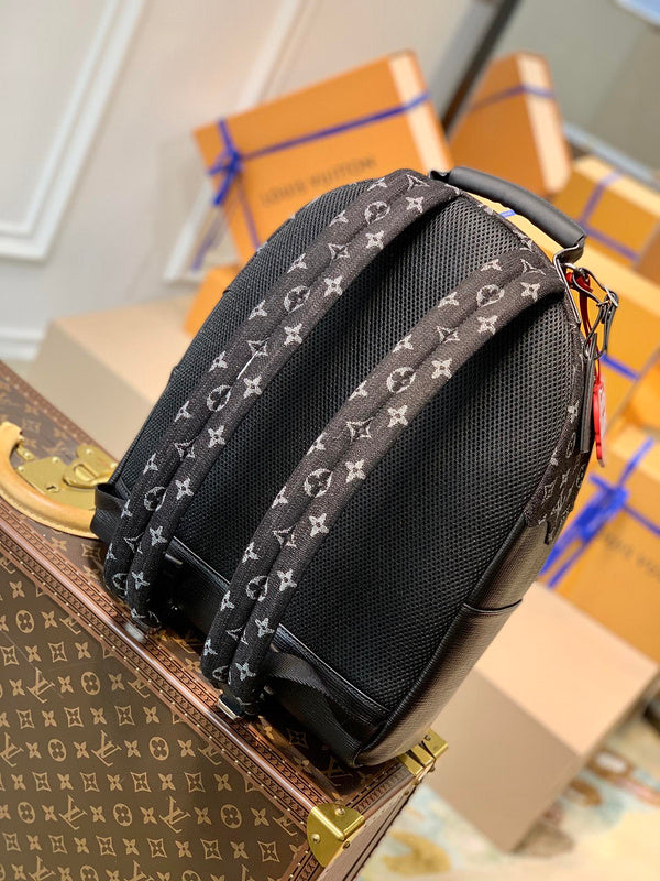 LOV - Luxurious Totes - 2053