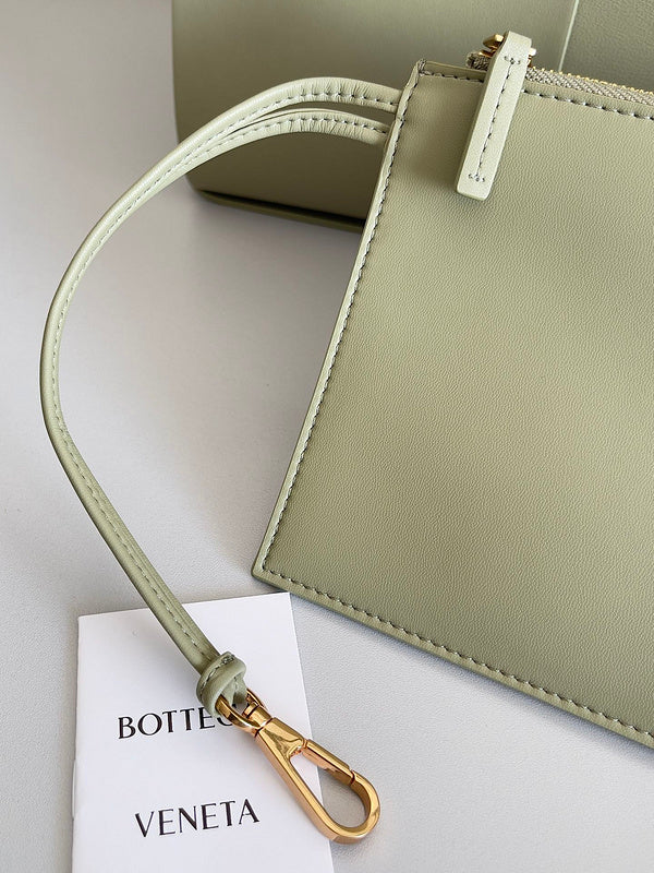Luxurious Totes - Latest - 6971