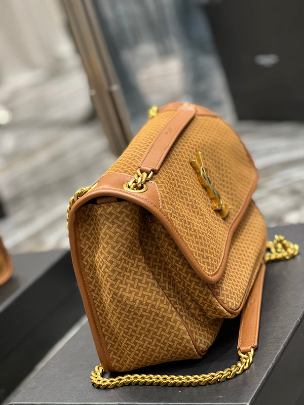 Luxurious Totes - Latest - 8532