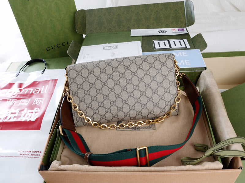 GUI - Luxurious Totes - 762