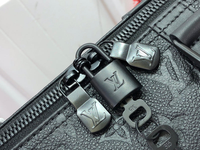 LOV - Luxurious Totes - 2216