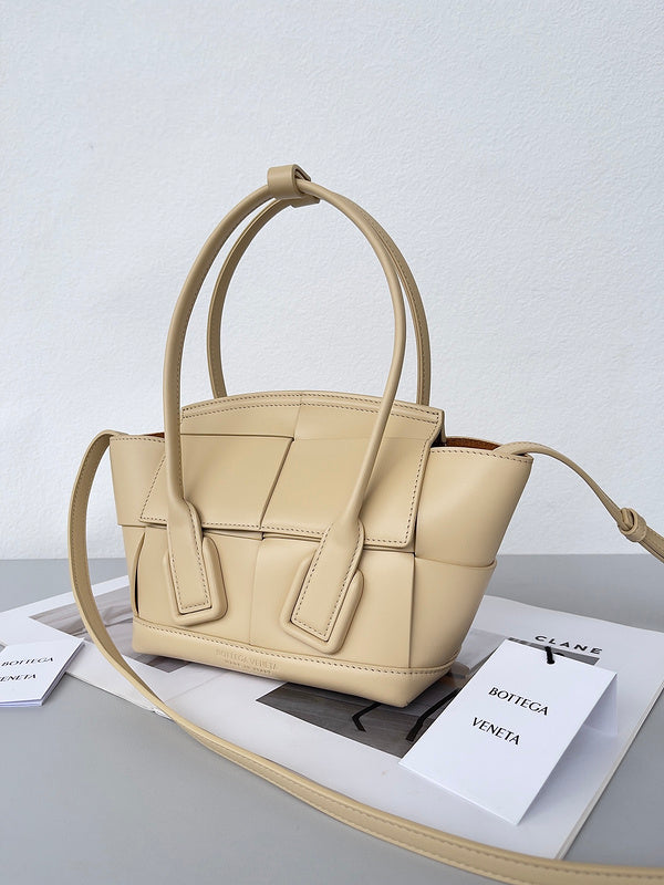 Luxurious Totes - Latest - 6940