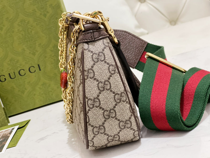 GUI - Luxurious Totes - 651
