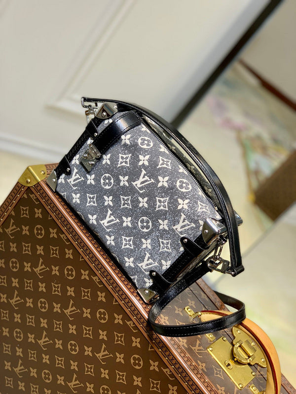 LOV - Luxurious Totes - 902