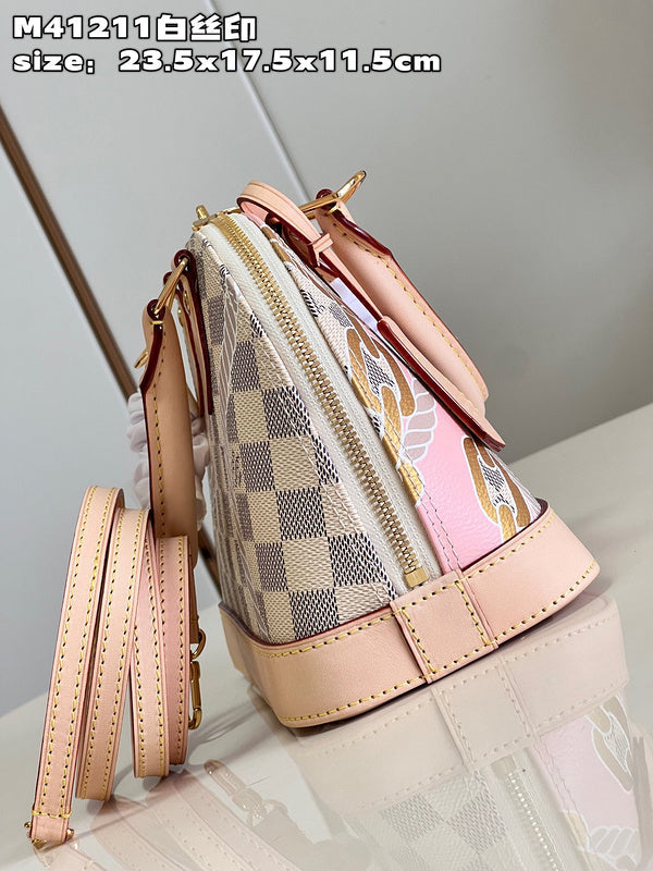 LOV - Luxurious Totes - 343
