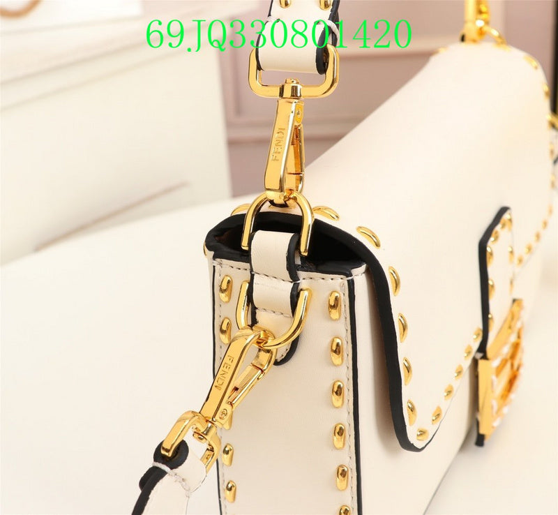 GC - Shoulder - 3266