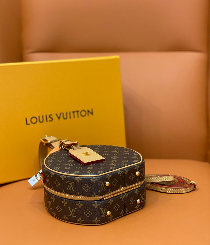 LOV - Luxurious Totes - 991