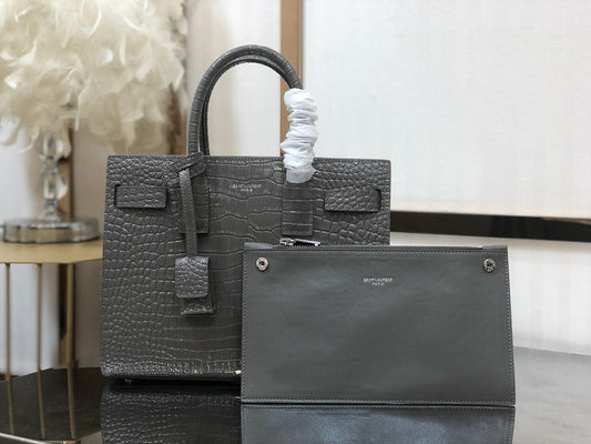 Luxurious Totes - Latest - 9109
