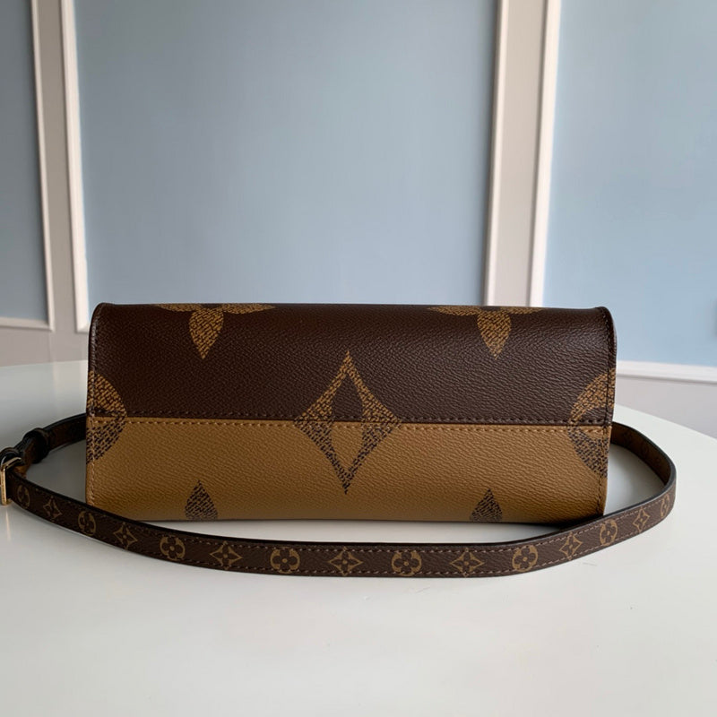 LOV - Luxurious Totes - 2431
