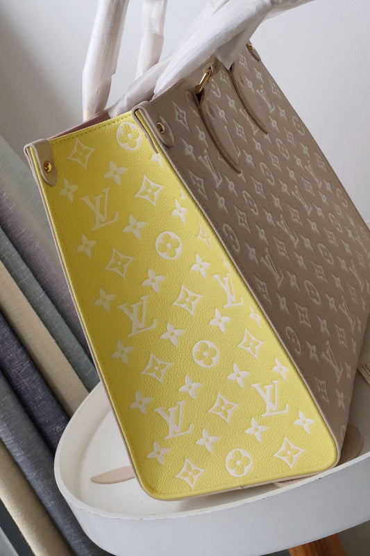 LOV - Luxurious Totes - 1678