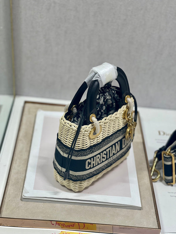 Luxurious Totes - Latest - 6341