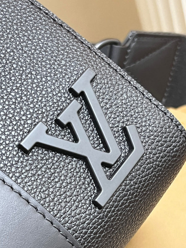 LOV - Luxurious Totes - 1561