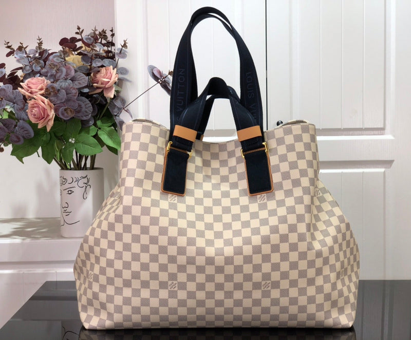 LOV - Luxurious Totes - 2217