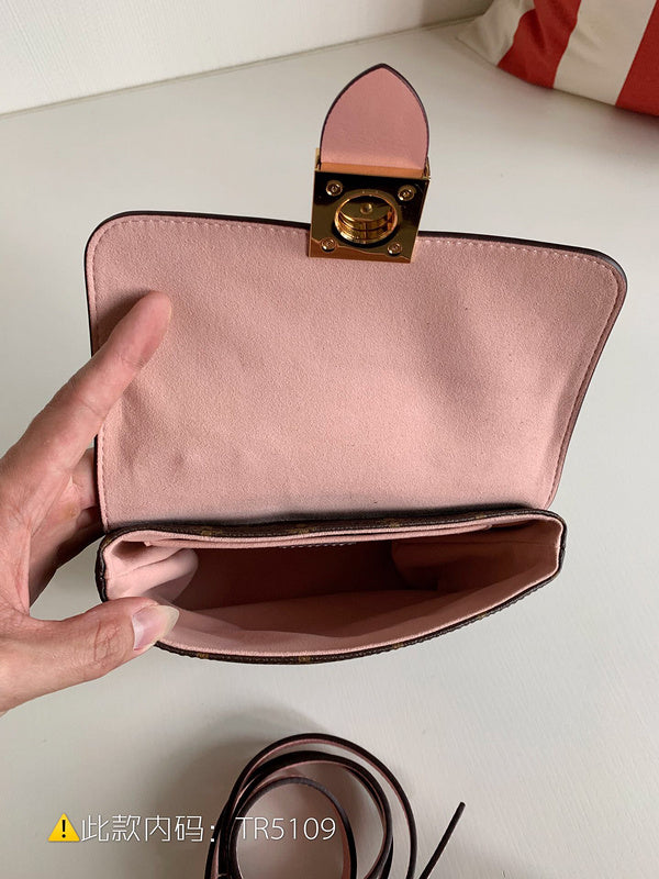 Luxurious Totes - Latest - 2359