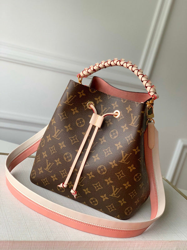LOV - Luxurious Totes - 2607