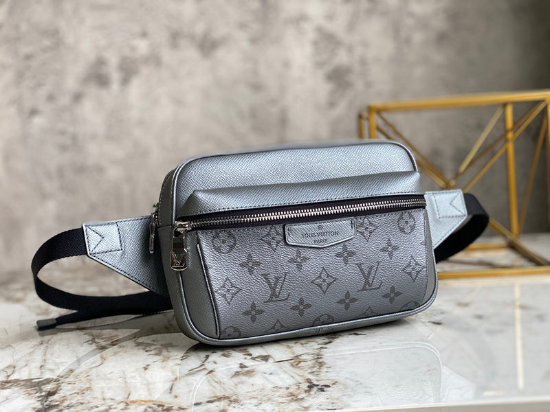 LOV - Luxurious Totes - 1621