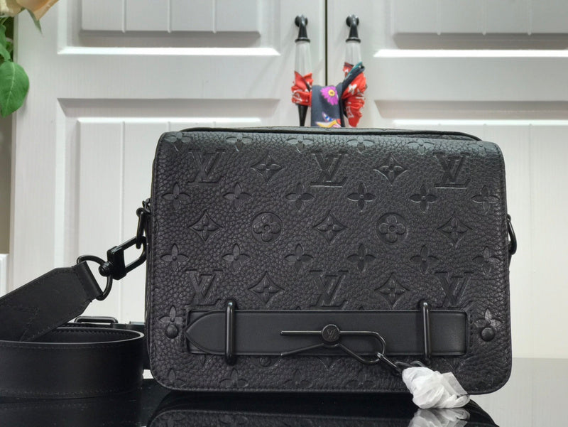 LOV - Luxurious Totes - 2494