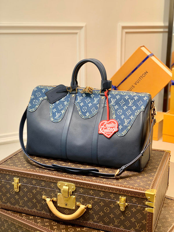 LOV - Luxurious Totes - 2109