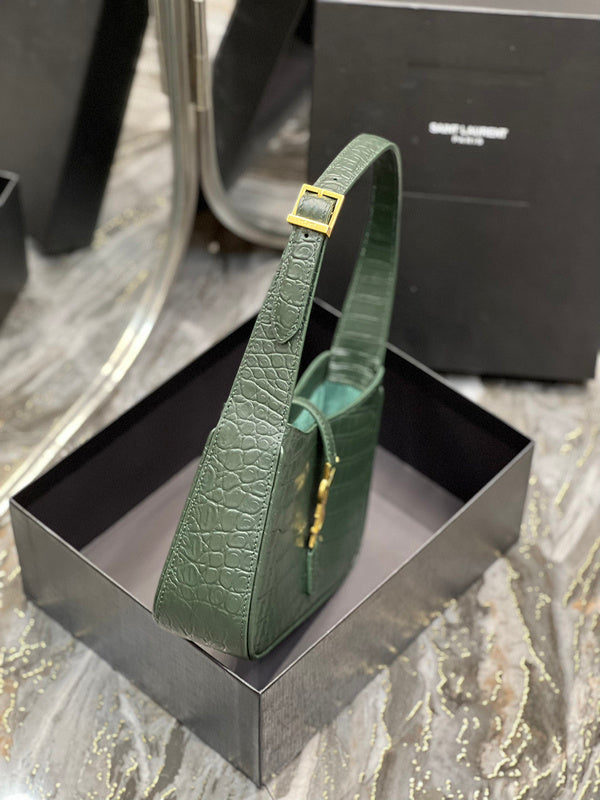 Luxurious Totes - Latest - 8348