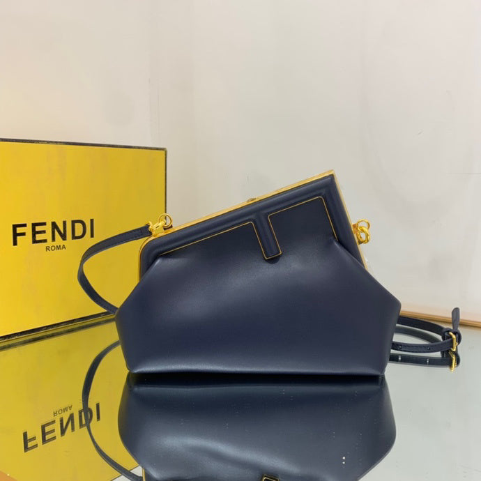 Luxurious Totes - Latest - 11400