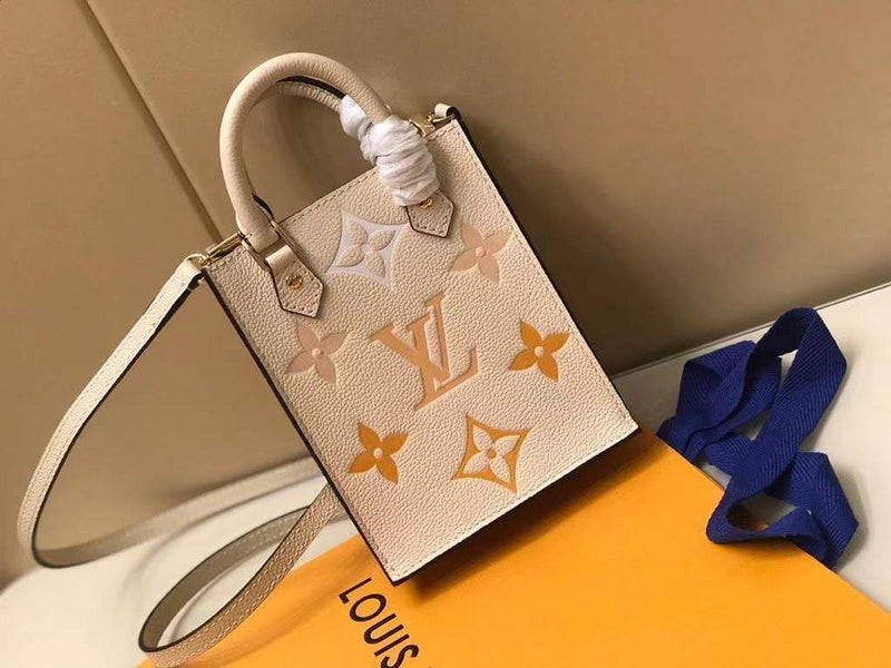 LOV - Luxurious Totes - 2462
