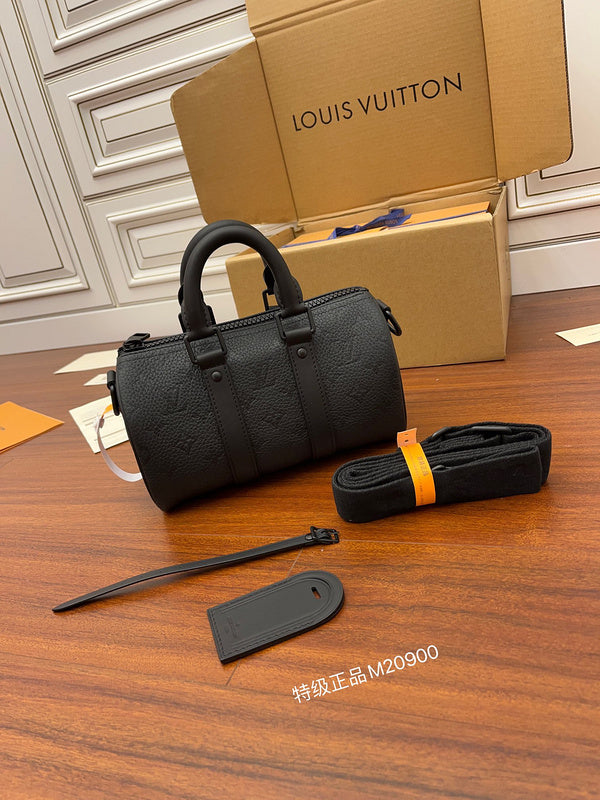 LOV - Luxurious Totes - 1167