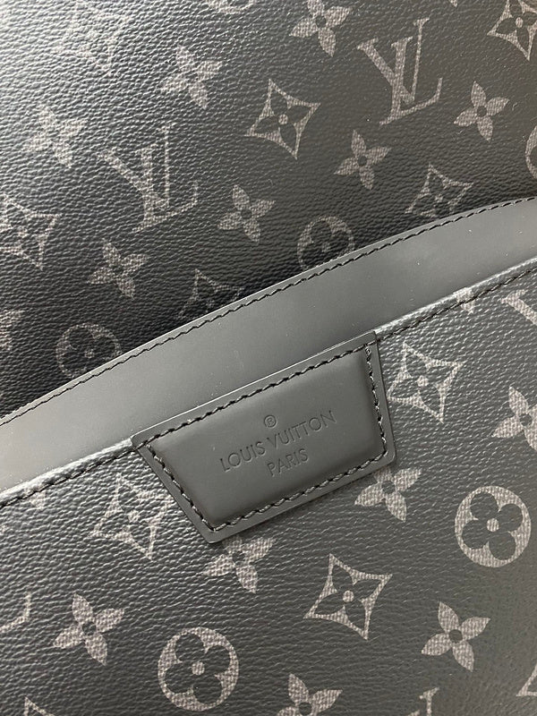 LOV - Luxurious Totes - 1096
