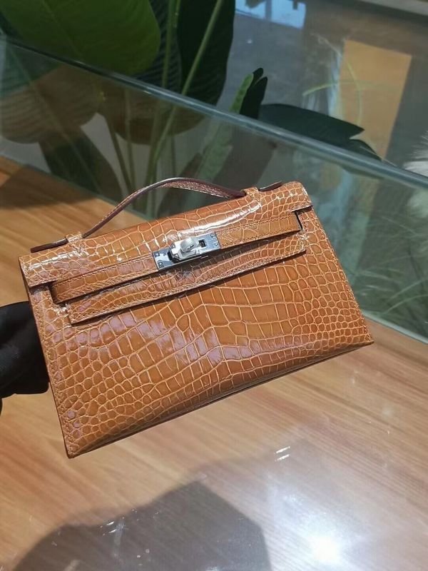 HMS - Luxurious Totes - 024