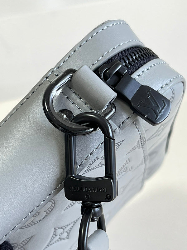 LOV - Luxurious Totes - 1653