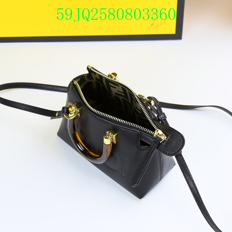 GC - Shoulder - 3243