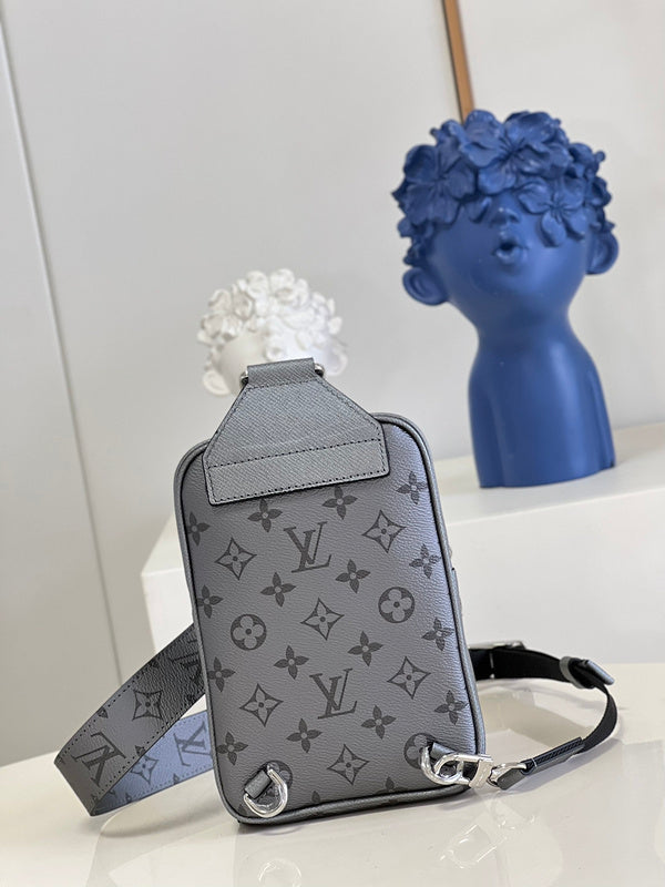 LOV - Luxurious Totes - 1607