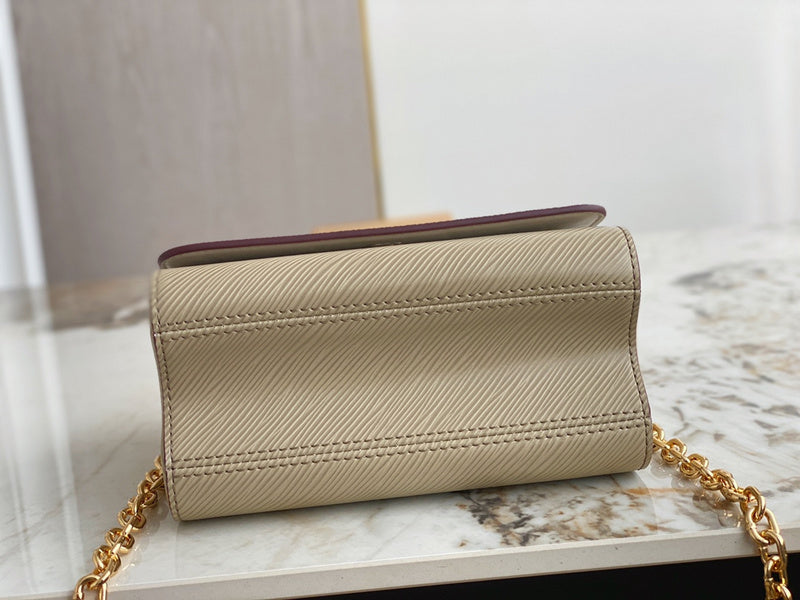LOV - Luxurious Totes - 577