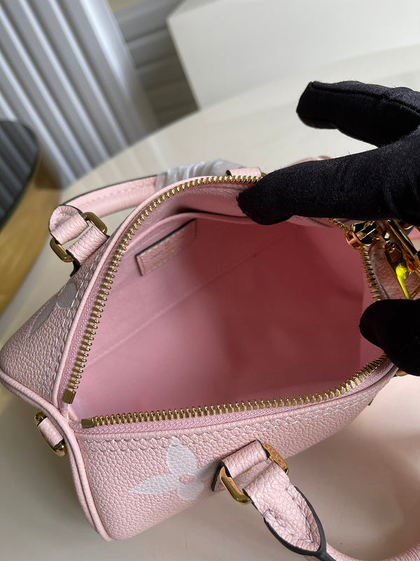 LOV - Luxurious Totes - 2449